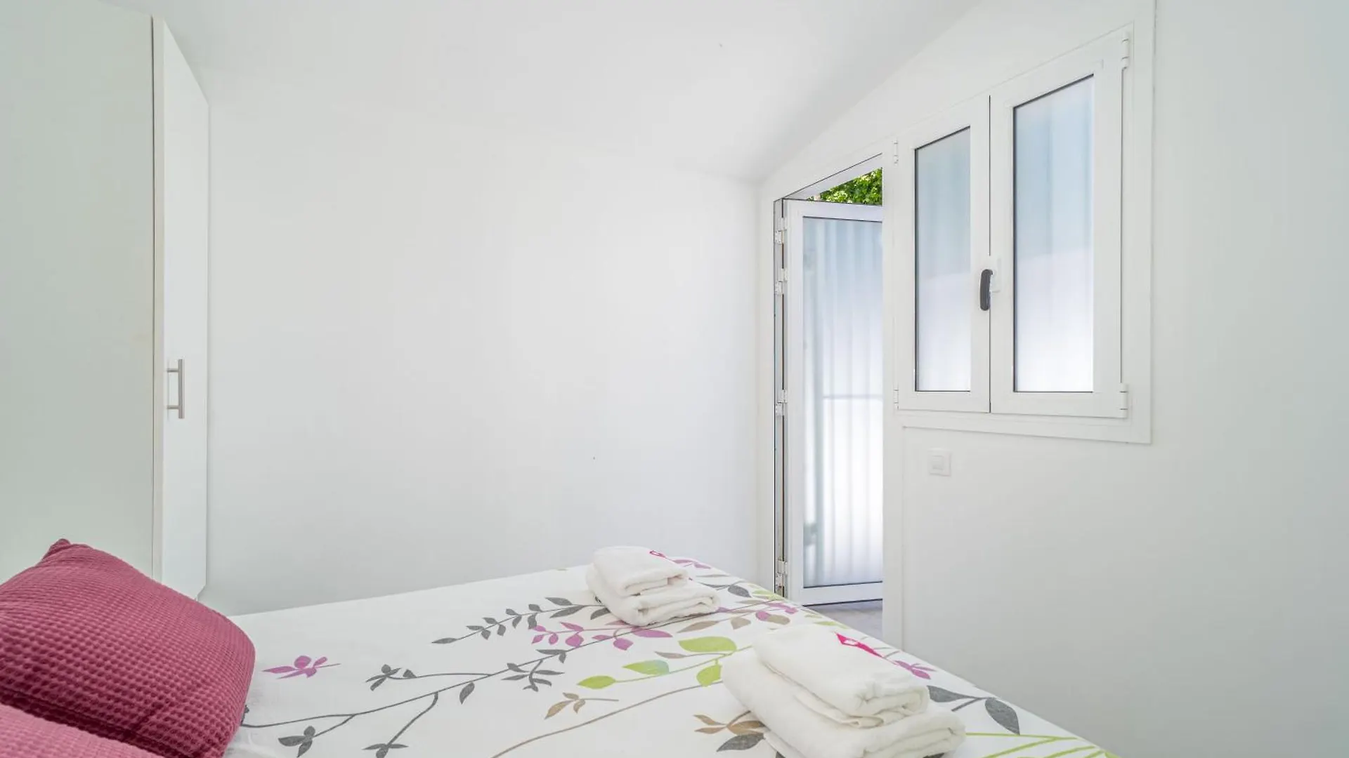 Apart-Rent Casa Llobregat 0100 Empuriabrava Villa