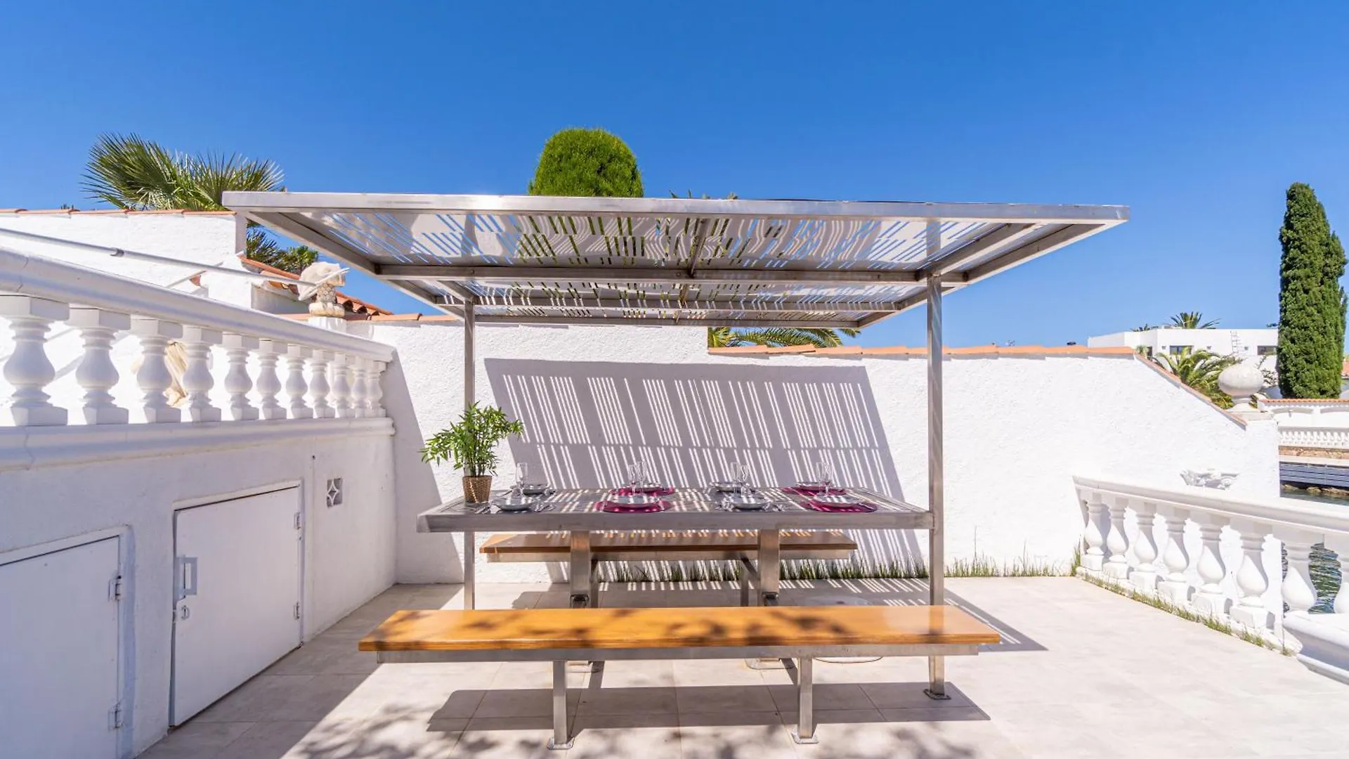 Apart-Rent Casa Llobregat 0100 Empuriabrava 0*,